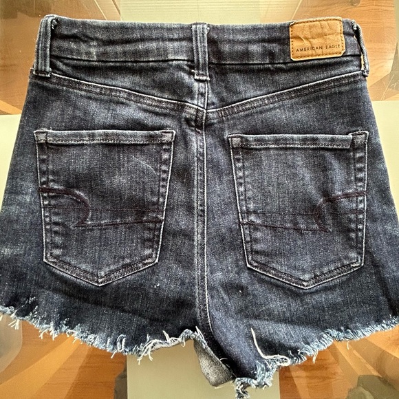 American Eagle Next Level Stretch Raw Hem Shorts Size 4 - Picture 2 of 4